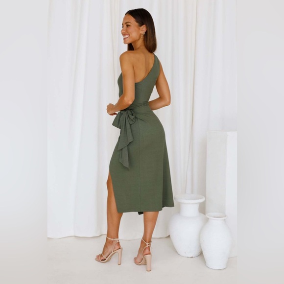Hello Molly Airplane Mode Midi Dress Green - Picture 2 of 7